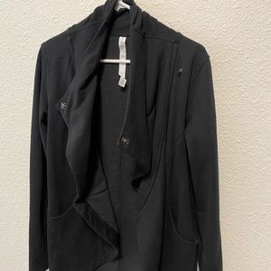 LULULEMON CROSS BODY JACKET🔥